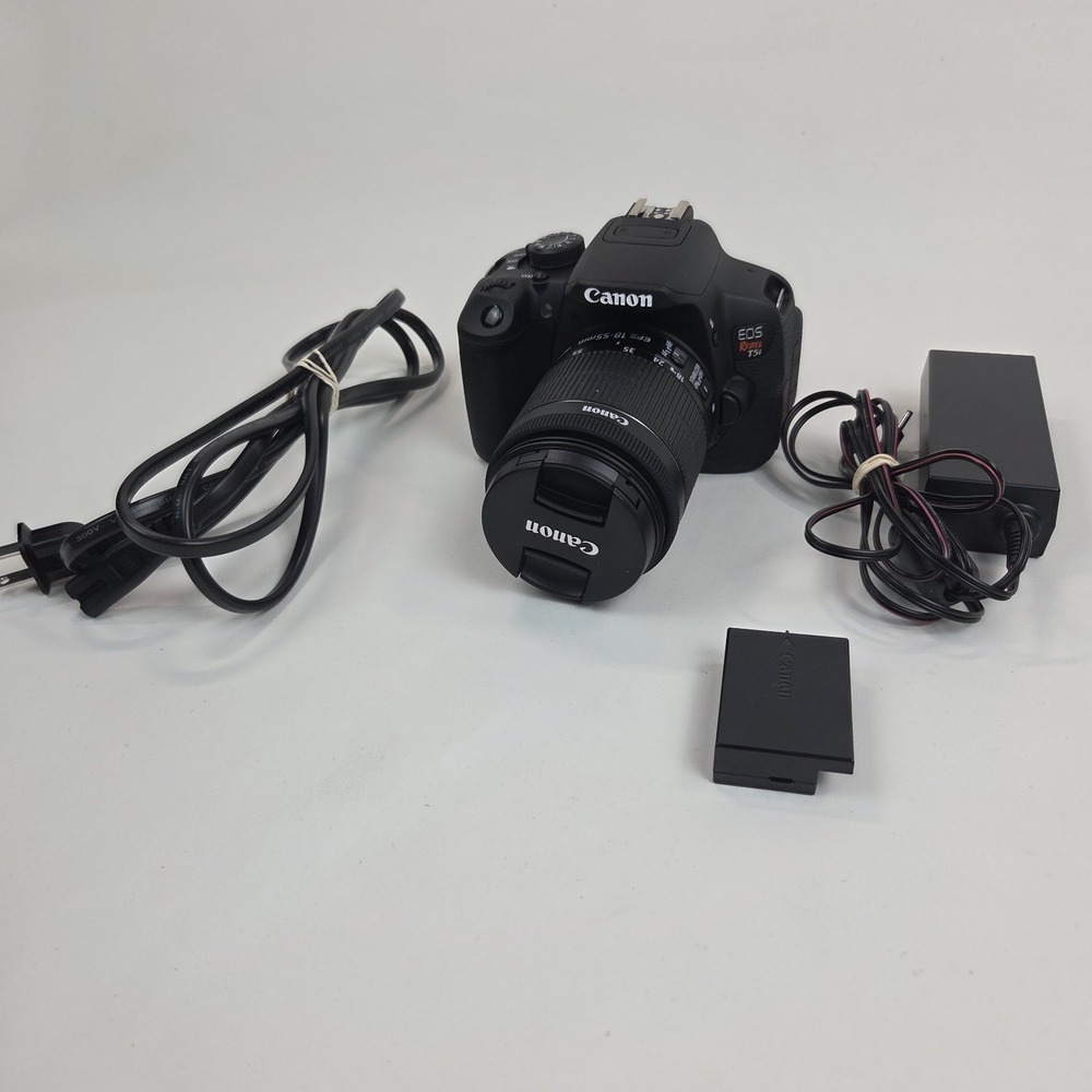 Canon EOS Rebel T5i / EOS Digital SLR Camera Black w/ Battery + Power Adapter